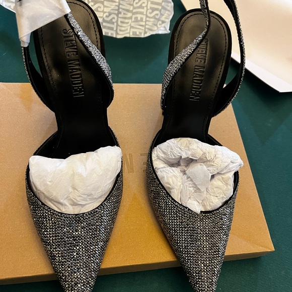 *New* Steve Madden Paul’s heels 7.5 in Pewter - Picture 2 of 9